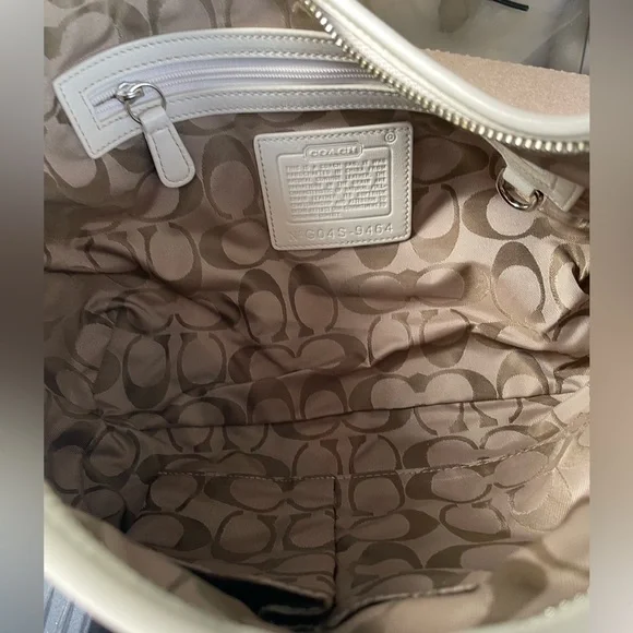 Coach Soho Large Ivory Glove Leather Hobo Shoulder Bag 9464 Y2K🔥 - Picture 4 of 15